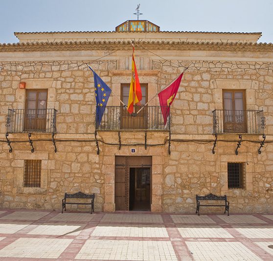 Casas-de-ves-ayuntamiento